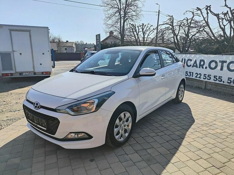 Używany Hyundai i20 2015 Biały Kombi
