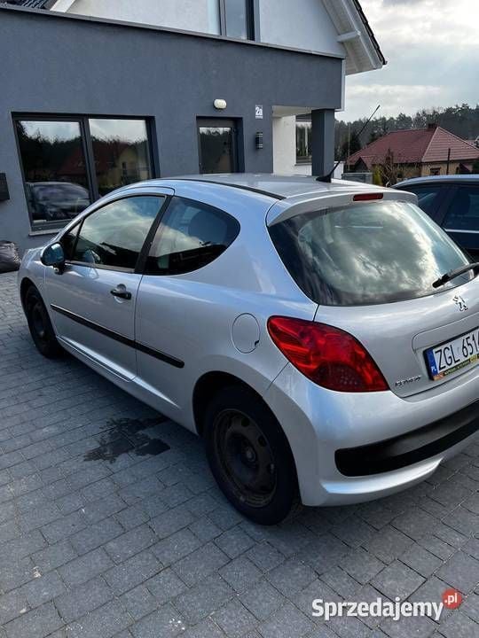 Używany Peugeot 207 2008 Srebrny Hatchback