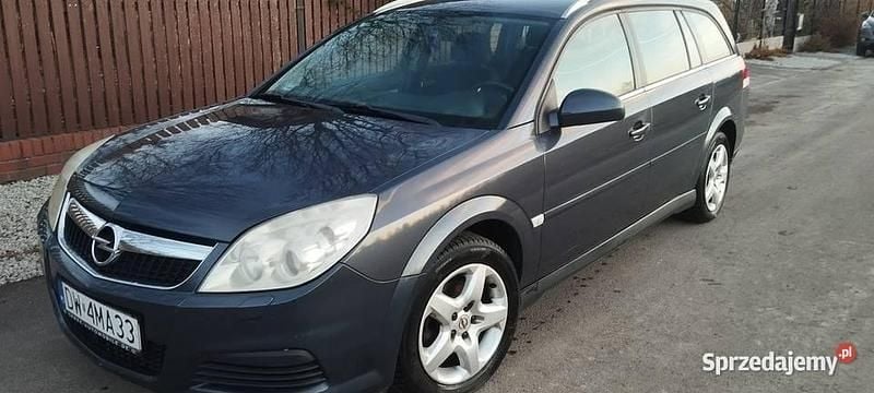 Używany Opel Vectra Elegance 2007 Granatowy Kombi