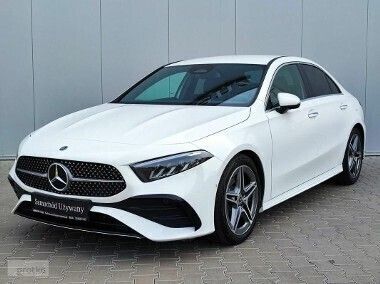 Biały Używany 2022 Mercedes A200 AMG line Sedan/Limuzyna | 159 900 zł - Obraz 1/4