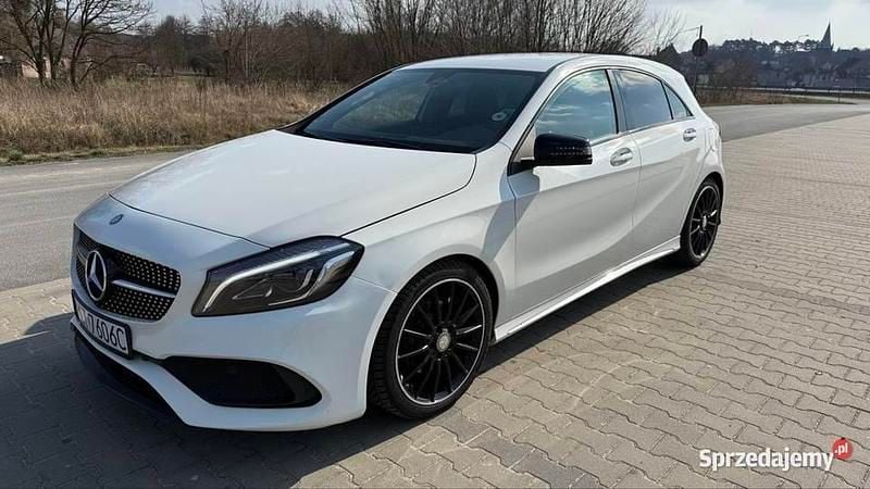 Używany Mercedes A200 AMG 2015 Biały Hatchback