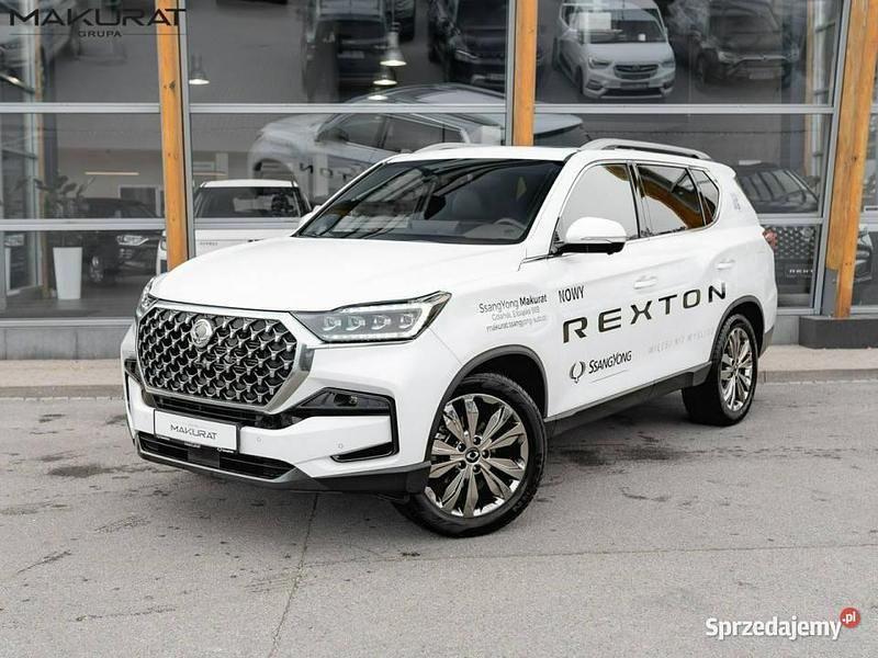Biały (metalik) Używany 2023 Ssangyong (KGM) Rexton SUV | 219 800 zł - Obraz 1/4