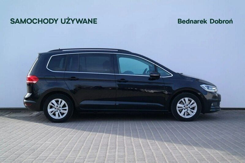 Używany VW Touran 150 KM (110 kW) 2020 Czarny (metalik) Minivan