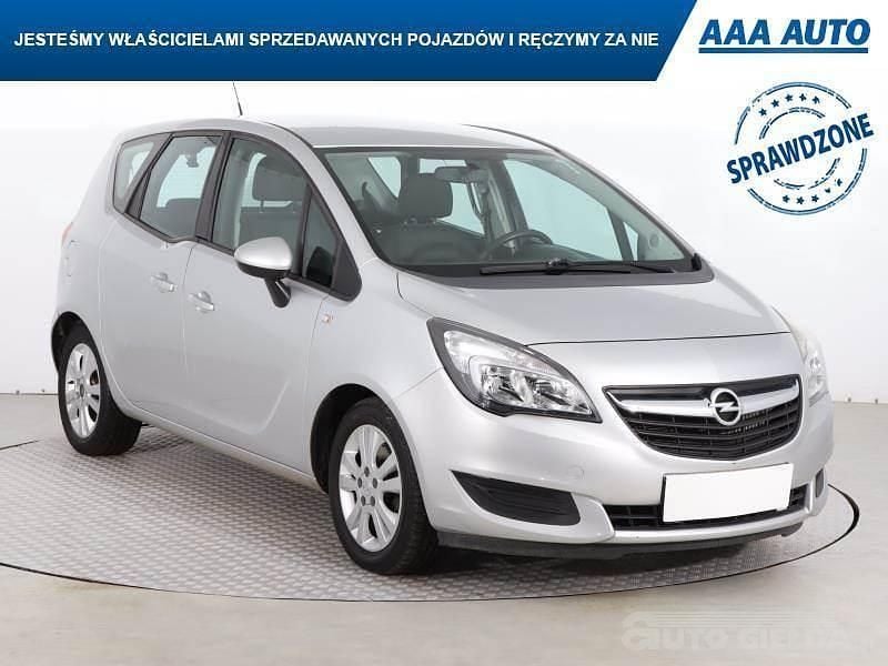 Używany Opel Meriva 2016 Srebrny Minivan