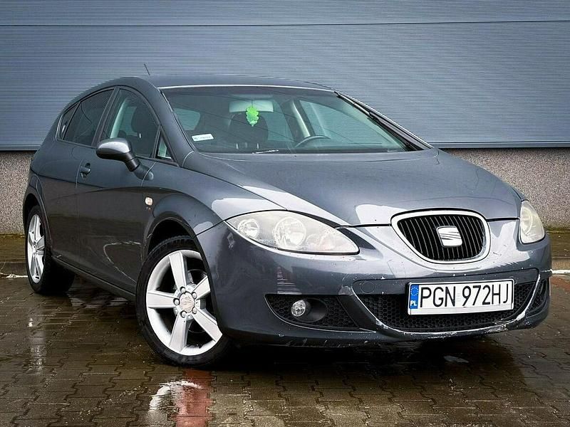 Używany Seat Leon 140 KM (102 kW) 2006 Szary (metalik) Hatchback