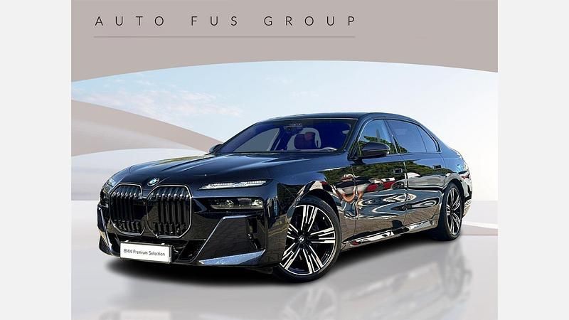 Czarny carbon m metalizowany Używany 2025 BMW 740 Comfort Edition Sedan/Limuzyna | 529 900 zł (Uczciwa cena) - Obraz 1/3