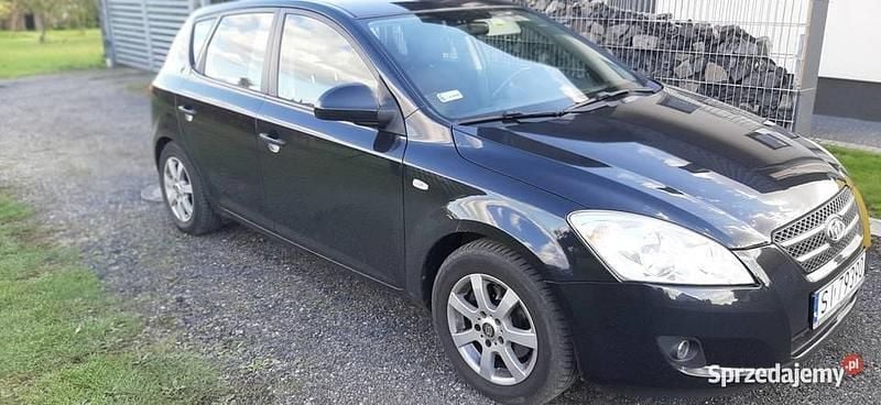 Używany 2009 Kia Ceed Sedan/Limuzyna | 14 500 zł (Dobra cena) - Obraz 1/4