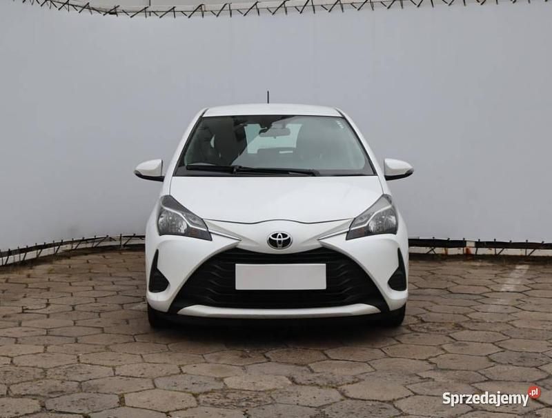 Biały Używany 2017 Toyota Yaris Hatchback | 24 999 zł (Dobra cena) - Obraz 1/4