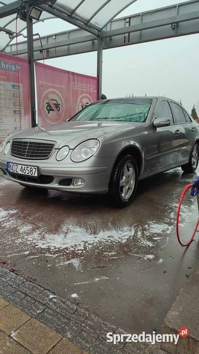 Używany 2003 Mercedes E200 | 12 500 zł - Obraz 1/4