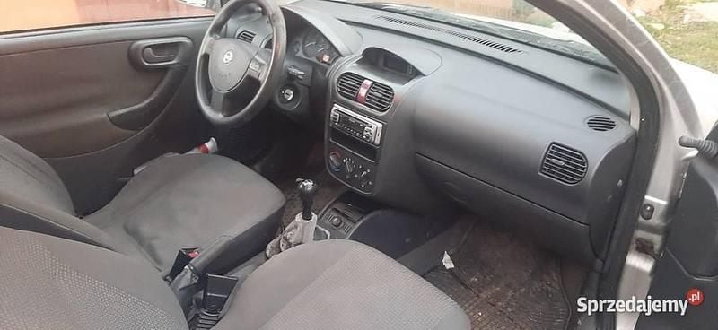 Srebrny Używany 2002 Opel Corsa Hatchback | 1300 zł (Dobra cena) - Obraz 1/4
