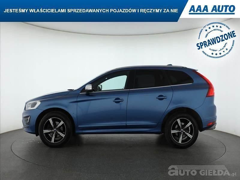 Używany Volvo XC60 2016 Błękitny SUV