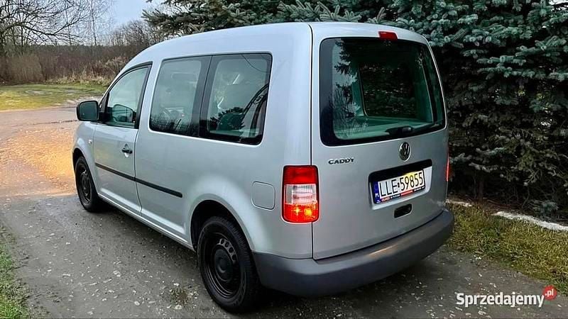 Srebrny Używany 2010 VW Caddy Minivan | 16 900 zł (Dobra cena) - Obraz 1/4