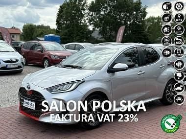 Srebrny Używany 2020 Toyota Yaris Hybrid Hatchback | 69 990 zł (Uczciwa cena) - Obraz 1/4