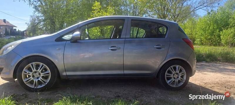 Srebrny Używany 2008 Opel Corsa Sedan/Limuzyna | 6900 zł (Drogi) - Obraz 1/4