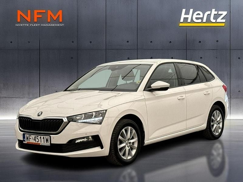 Biały Używany 2021 Skoda Scala Ambition Hatchback | 58 900 zł (Uczciwa cena) - Obraz 1/4