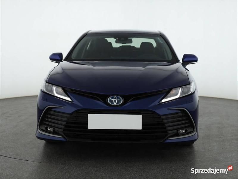 Czarny Używany 2023 Toyota Camry Sedan/Limuzyna | 114 999 zł (Super Cena) - Obraz 1/4
