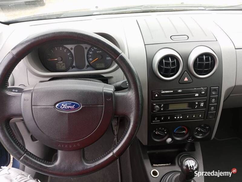 Używany Ford Fusion 2002 Hatchback
