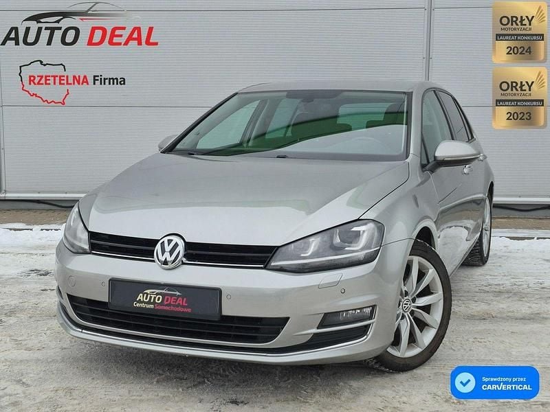Srebrny (metalik) Używany 2017 VW Golf VII Hatchback | 49 700 zł (Uczciwa cena) - Obraz 1/4