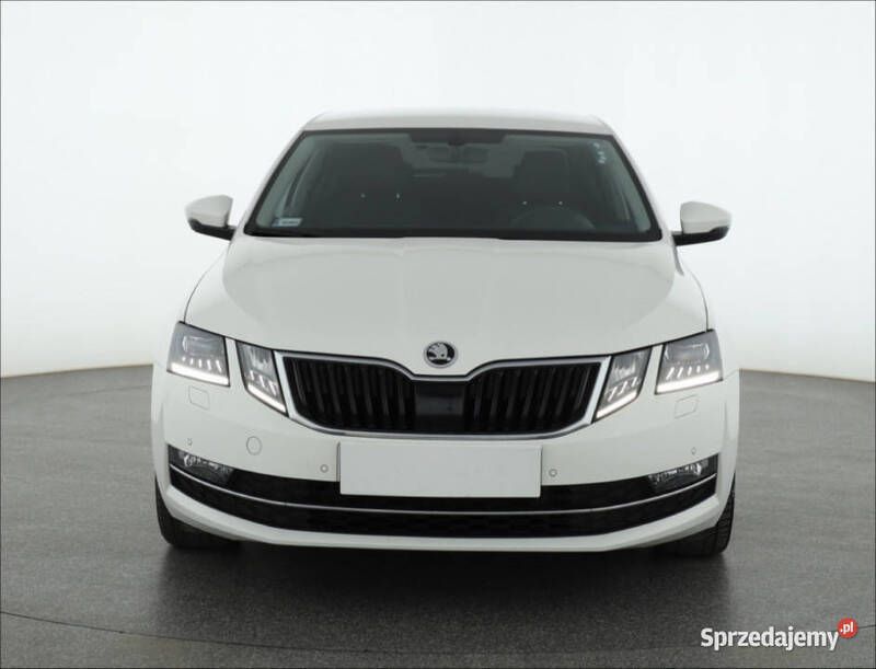 Biały Używany 2017 Skoda Octavia Hatchback | 55 499 zł (Uczciwa cena) - Obraz 1/4