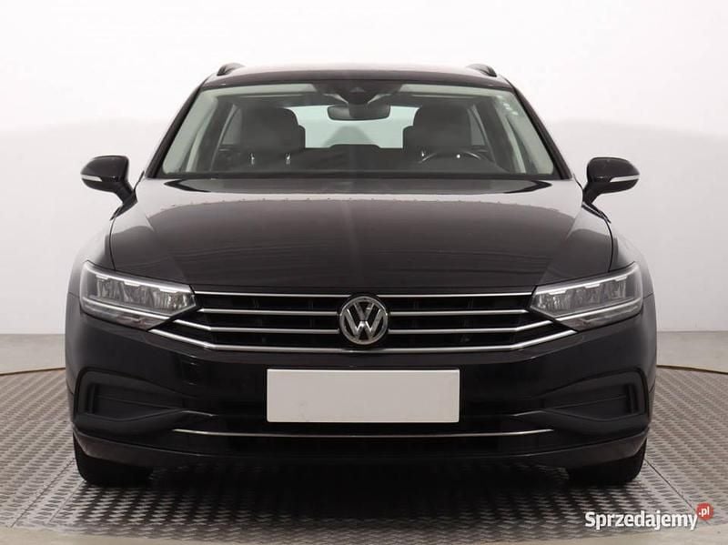 Czarny Używany 2019 VW Passat Kombi | 59 999 zł (Dobra cena) - Obraz 1/4