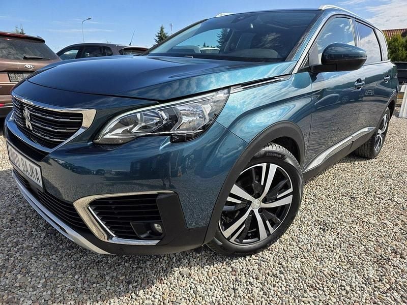 Zielony ciemny (metalik) Używany 2018 Peugeot 5008 Minivan | 74 900 zł (Uczciwa cena) - Obraz 1/4