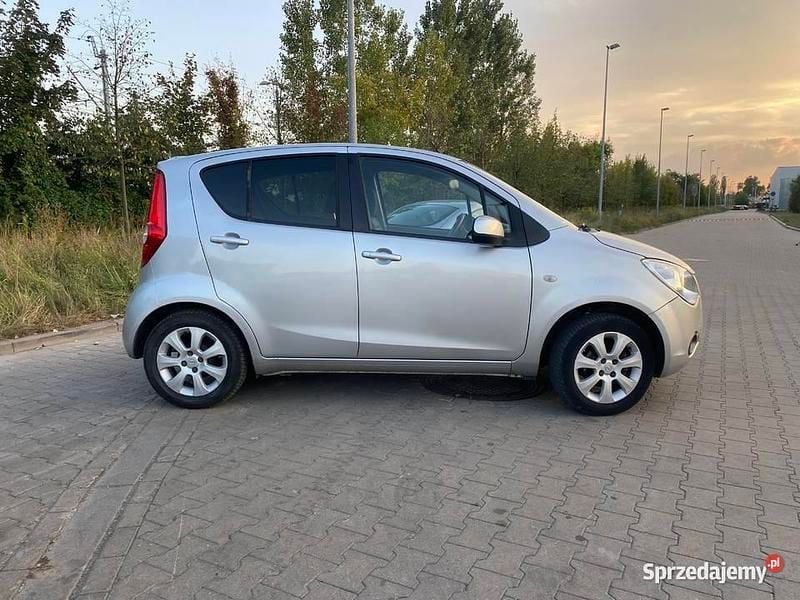 Srebrny Używany 2009 Opel Agila Hatchback | 9999 zł - Obraz 1/4