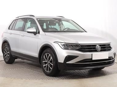 Srebrny Używany 2021 VW Tiguan SUV | 102 999 zł (Uczciwa cena) - Obraz 1/4