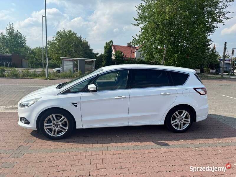 Używany Ford S-MAX Titanium 2016 Minivan