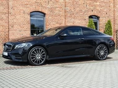 Czarny Używany 2020 Mercedes A220 AMG Coupe | 189 900 zł - Obraz 1/4