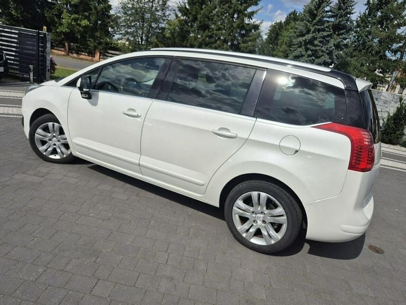 Używany Peugeot 5008 150 KM (110 kW) 2014 Biały Minivan