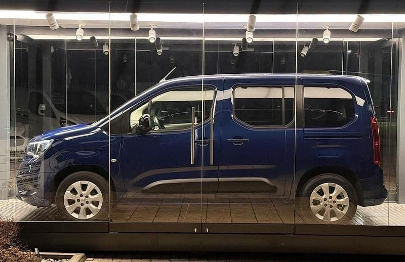 Niebieski Używany 2022 Opel Combo Life Edition+ Hatchback | 58 666 zł - Obraz 1/4