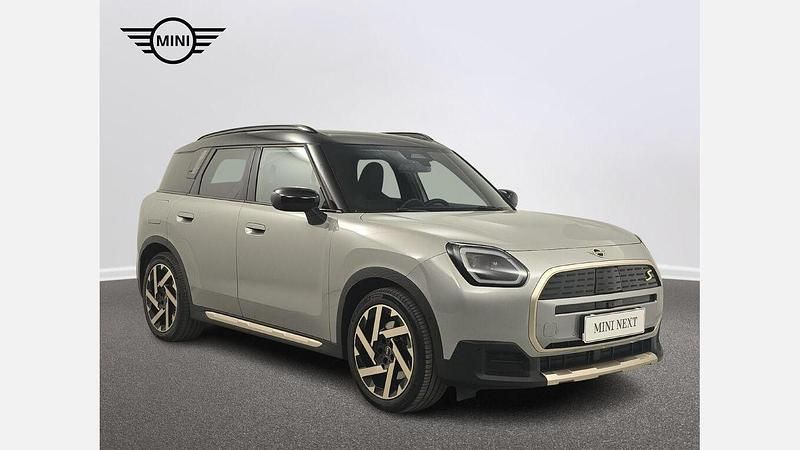 Używany Mini Countryman 225 kW (306 KM) 2024 Melting silver iii metalizowany SUV