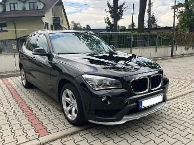 Czarny Używany 2014 BMW X1 SUV | 36 000 zł (Super Cena) - Obraz 1/4
