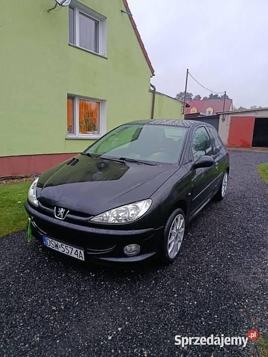 Czarny Używany 2005 Peugeot 206 Hatchback | 5500 zł (Uczciwa cena) - Obraz 1/4