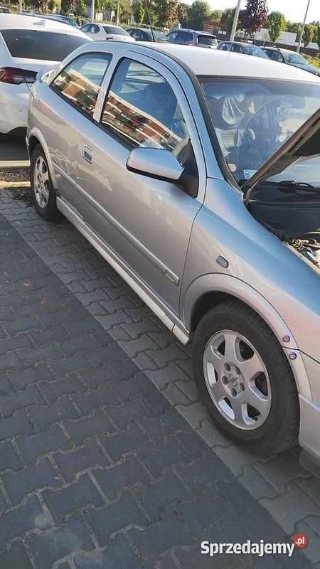Używany Opel Astra 1999 Srebrny Hatchback