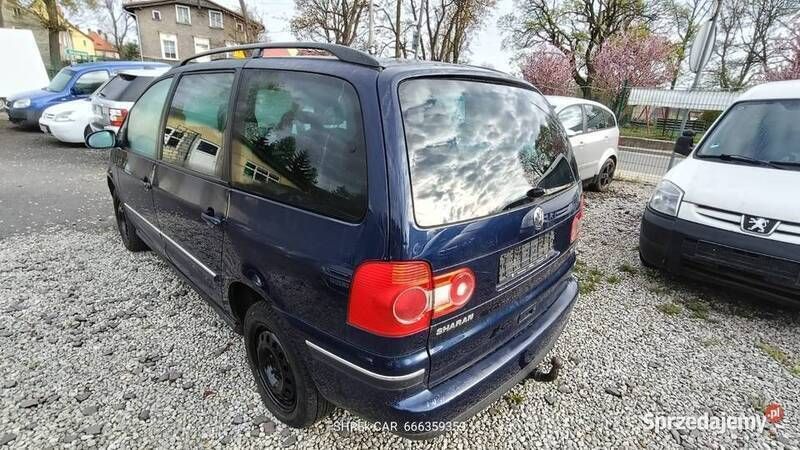 Granatowy Używany 2006 VW Sharan Minivan | 9900 zł - Obraz 1/4
