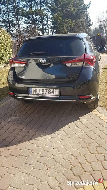 Używany Toyota Auris 132 KM (97 kW) 2016