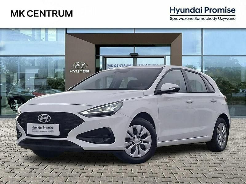 Używany Hyundai i30 Comfort 96 KM (70 kW) 2025 Biały Hatchback