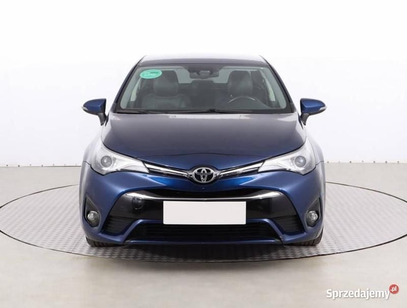 Niebieski Używany 2016 Toyota Avensis Sedan/Limuzyna | 49 999 zł (Uczciwa cena) - Obraz 1/4