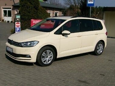 Beżowy Używany 2021 VW Touran Minivan | 52 900 zł (Super Cena) - Obraz 1/4