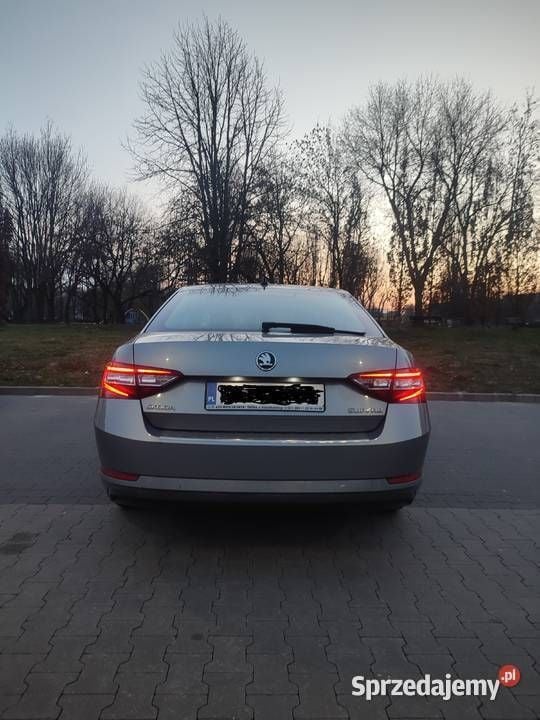 Używany 2017 Skoda Superb Sedan/Limuzyna | 60 000 zł (Uczciwa cena) - Obraz 1/4