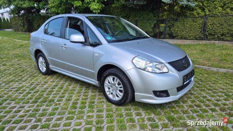 Srebrny Używany 2011 Suzuki SX4 Sedan/Limuzyna | 22 900 zł (Uczciwa cena) - Obraz 1/4