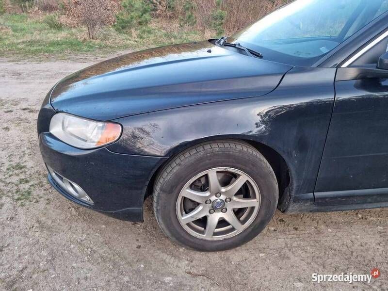 Czarny Używany 2010 Volvo V70 Kombi | 18 000 zł (Dobra cena) - Obraz 1/4