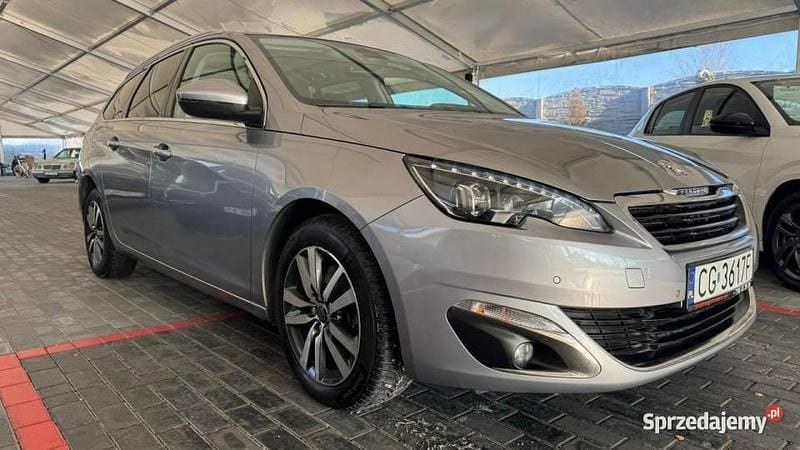 Używany Peugeot 308 SW 150 KM (110 kW) 2015 Szary Kombi