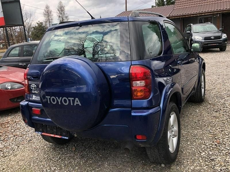 Używany Toyota RAV4 150 KM (110 kW) 2005 Niebieski ciemny (metalik) SUV