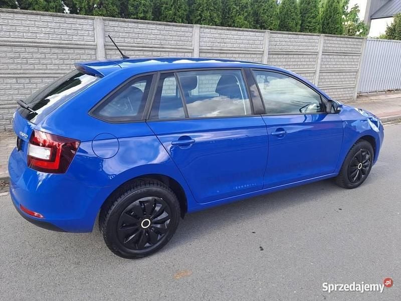 Używany 2019 Skoda Rapid | 10 900 zł - Obraz 1/4