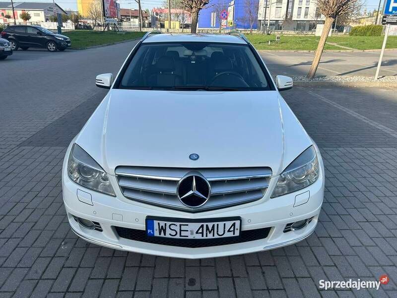 Używany 2009 Mercedes 220 | 20 900 zł - Obraz 1/4
