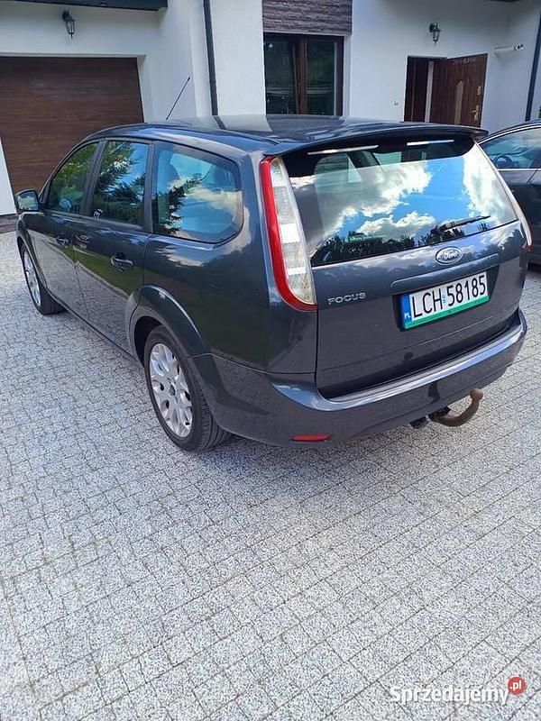 Używany Ford Focus 2008 Grafitowy Sedan/Limuzyna