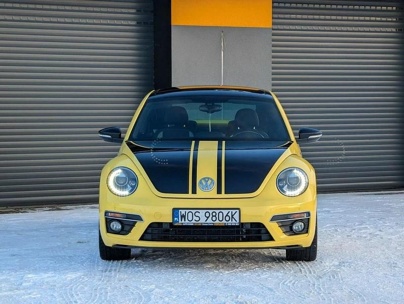 Używany VW Beetle 210 KM (154 kW) 2015 Żółty (metalik) Hatchback