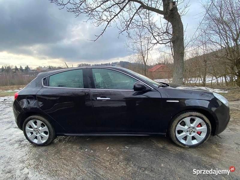 Używany Alfa Romeo Giulietta 2011 Czarny Hatchback